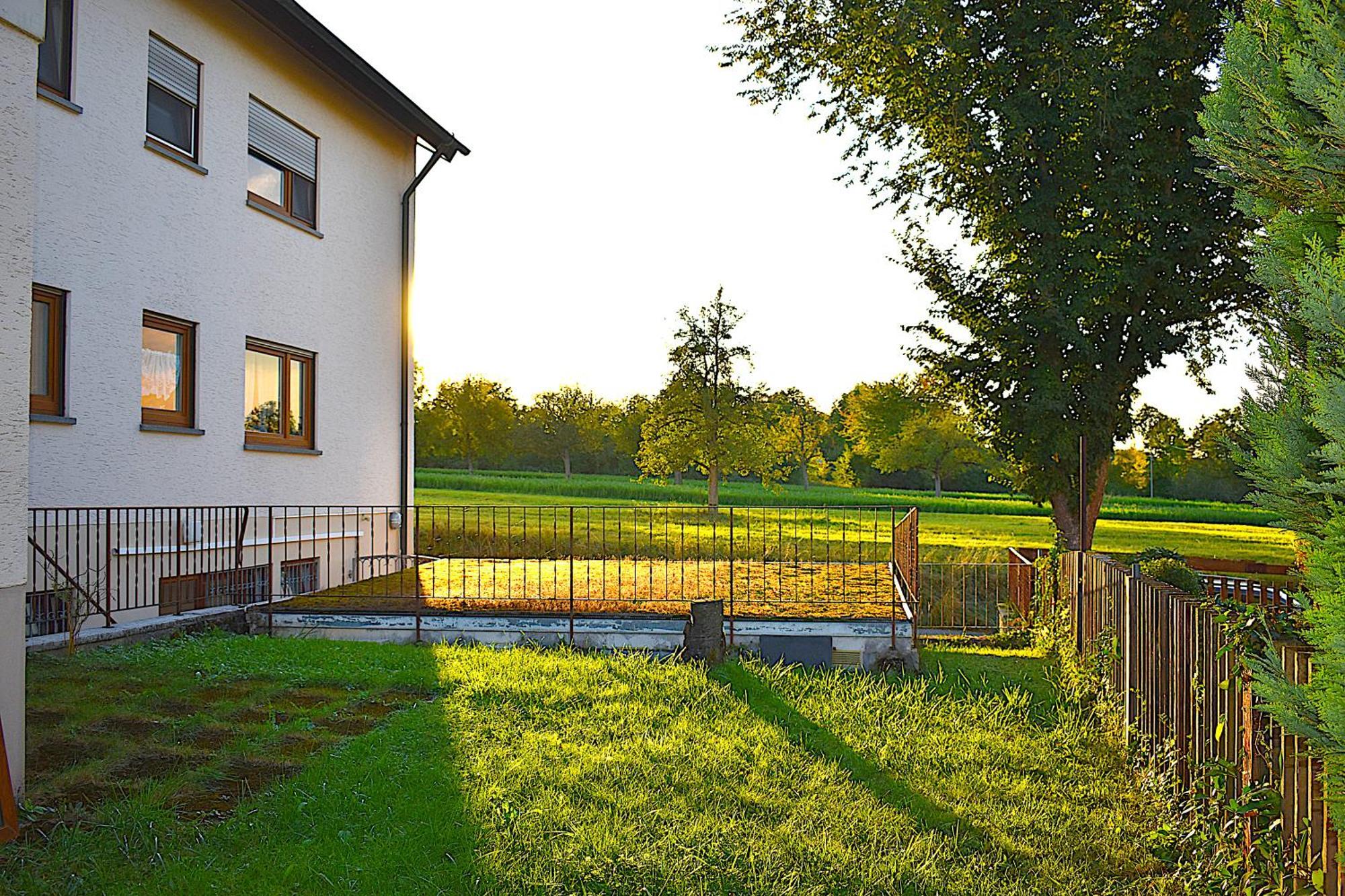 Charmanter Rueckzugsort Mit Grosser Terrasse In Idyllischer Umgebung Boeblingen Luaran gambar